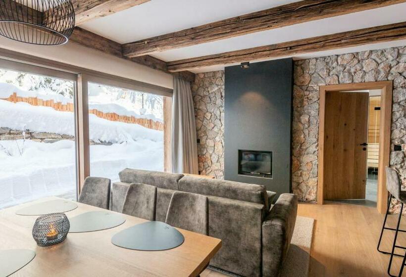 带1个卧室的带阳台的公寓, Natursinn Mountainchalets