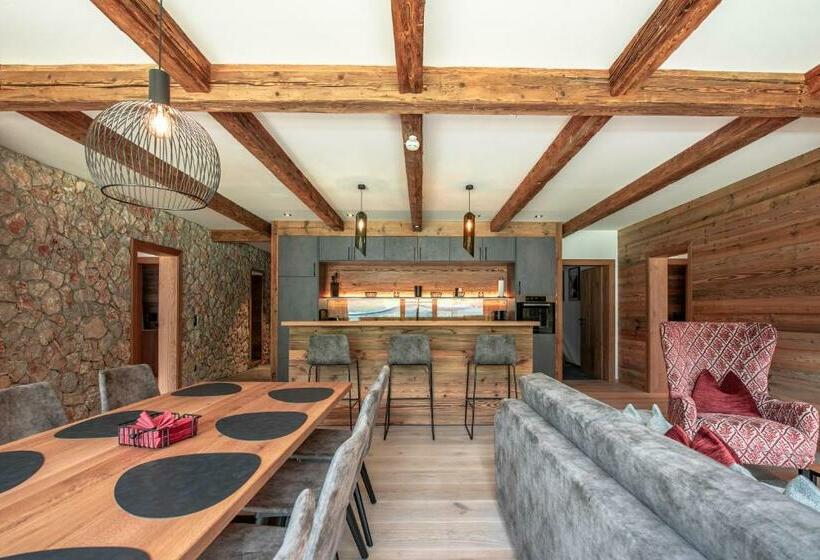 带1个卧室的带阳台的公寓, Natursinn Mountainchalets