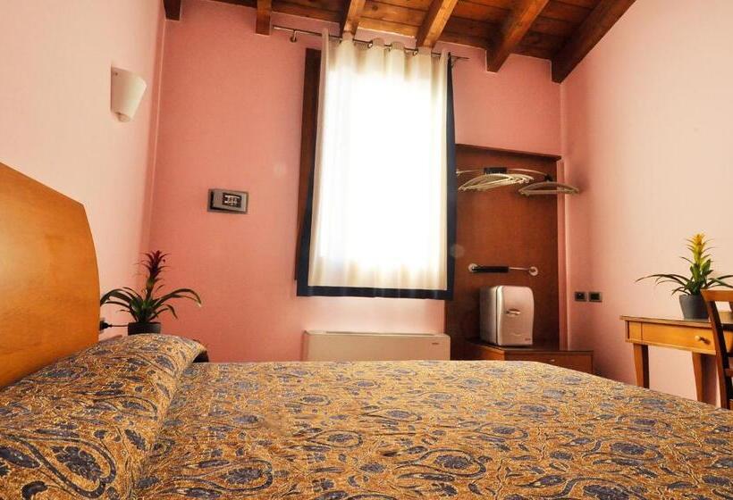 Люкс Кровать Кинг, Locanda Baraca
