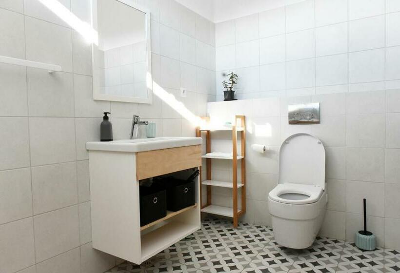 스탠다드 룸 가든 전망, Aster Panzió