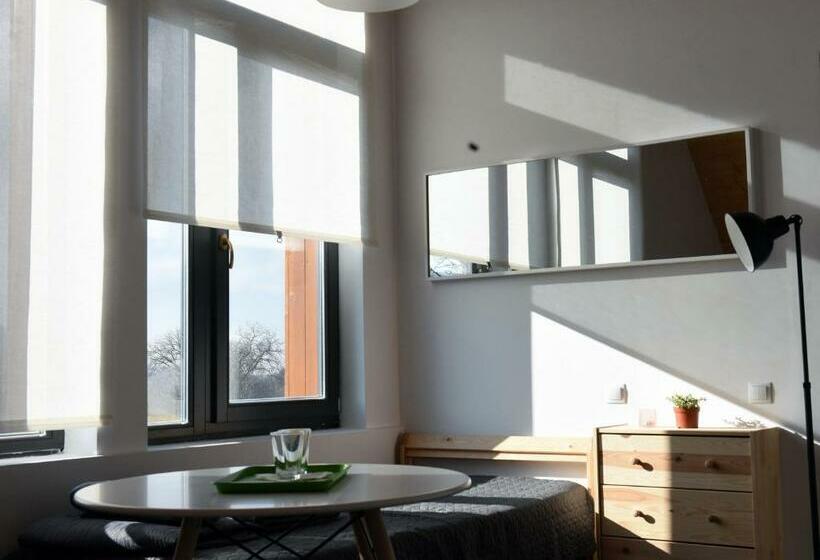 트리플 스탠다드 전망룸, Aster Panzió