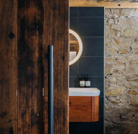 חדר סופריור נוף לגינה, Triabunna Barracks