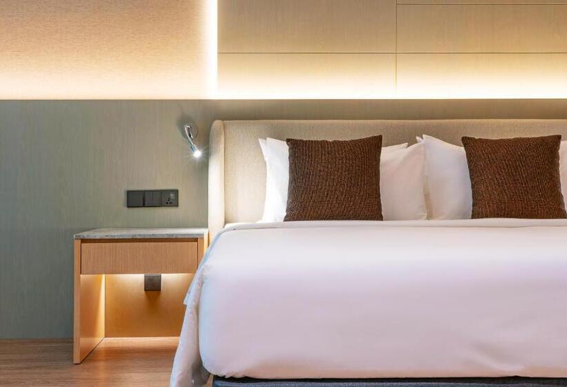 غرفة سوبيريور سرير كينج, M World