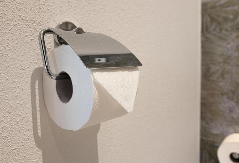 Номер Deluxe, Grüne Elster