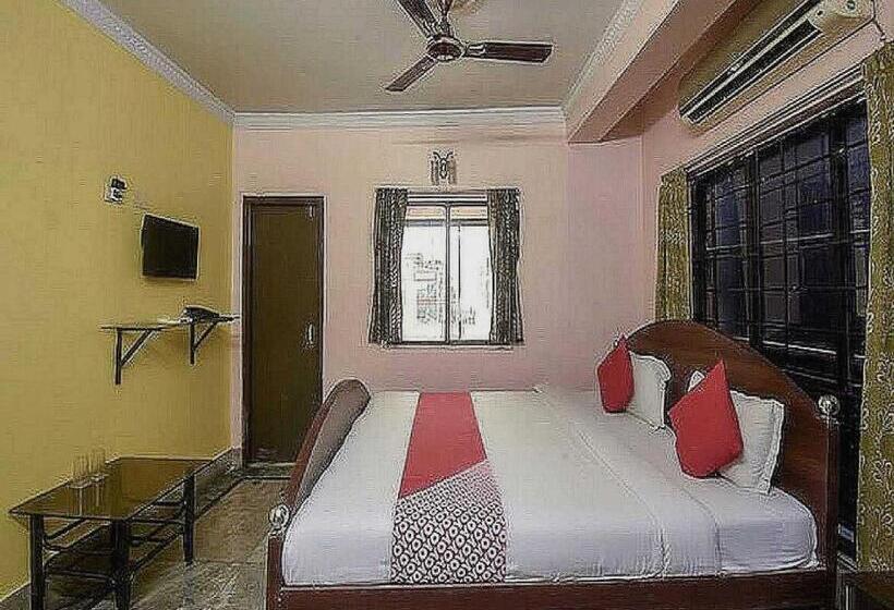 Quarto Triplo Clássico, Pop 83301 Suresh Chand