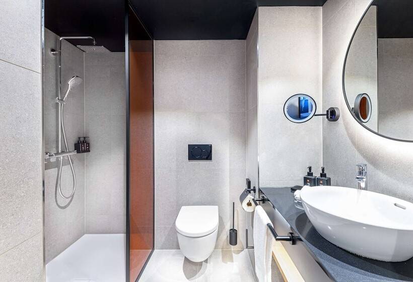 Standard-huone Sisäpuolella, Radisson Red Hotel, Vienna
