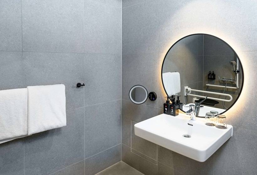Superior-huone, Radisson Red Hotel, Vienna