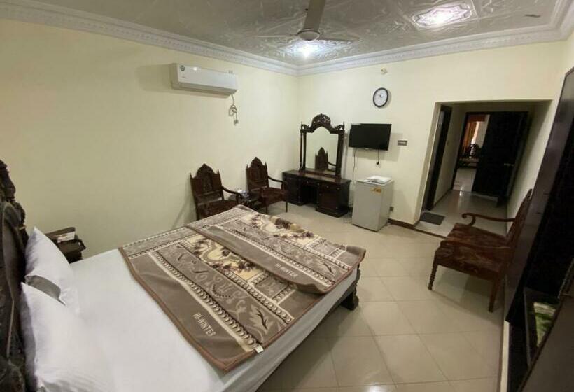 디럭스 룸, Shelton Palace