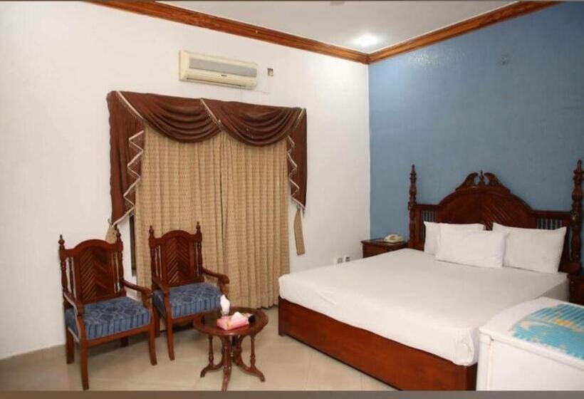 디럭스 룸, Shelton Palace