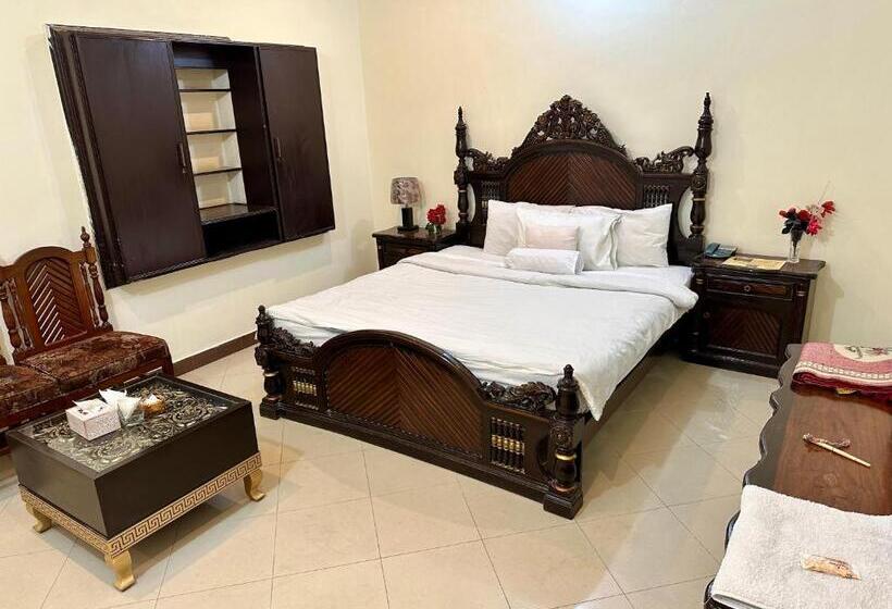 이그제큐티브 스위트, Shelton Palace