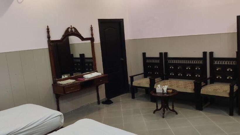 이그제큐티브 스위트, Shelton Palace