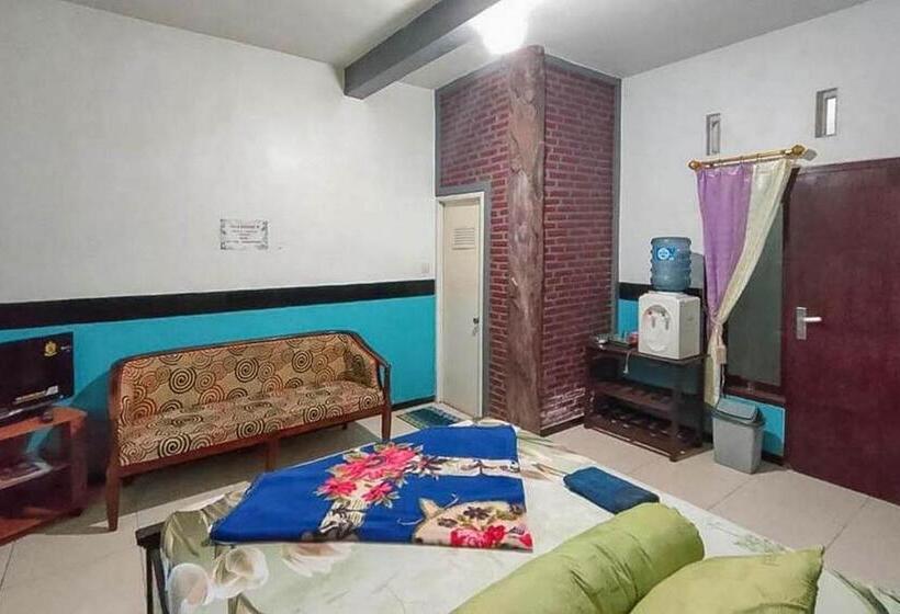 ファミリールーム, Villa Ghazani 4 At Desa Wisata Songgokerto