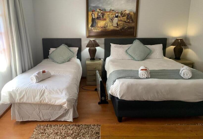 行政房间, Mereke Manor