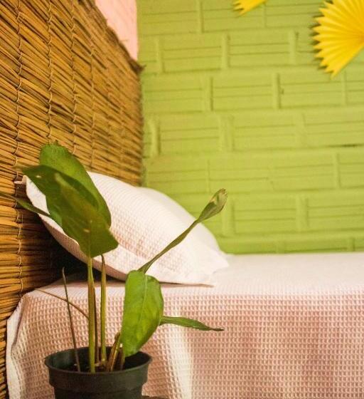 اتاق استاندارد سه نفره, Vila Flexal Pousada I