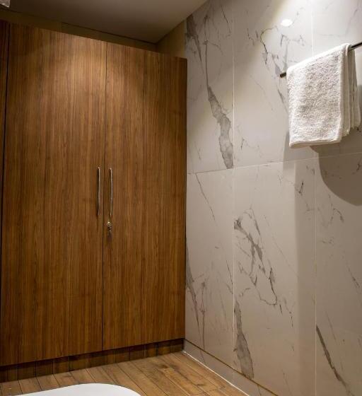 סטודיו סטנדרט עם מרפסת, Perch Service Apartment Mg Road