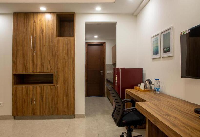 סטודיו משפחתי, Perch Service Apartment Mg Road