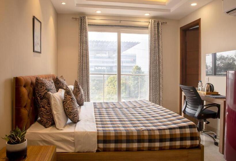 סטודיו סטנדרט עם מרפסת, Perch Service Apartment Mg Road