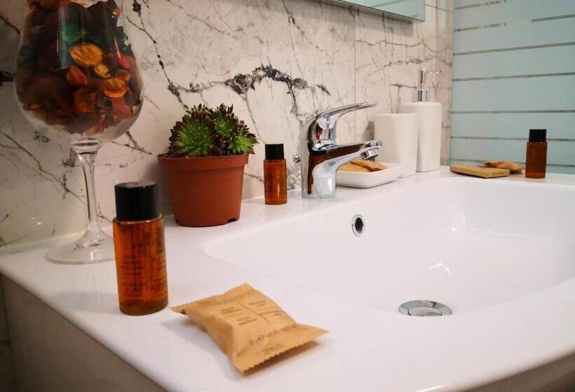 スタンダードルーム, B&b Esmeralda