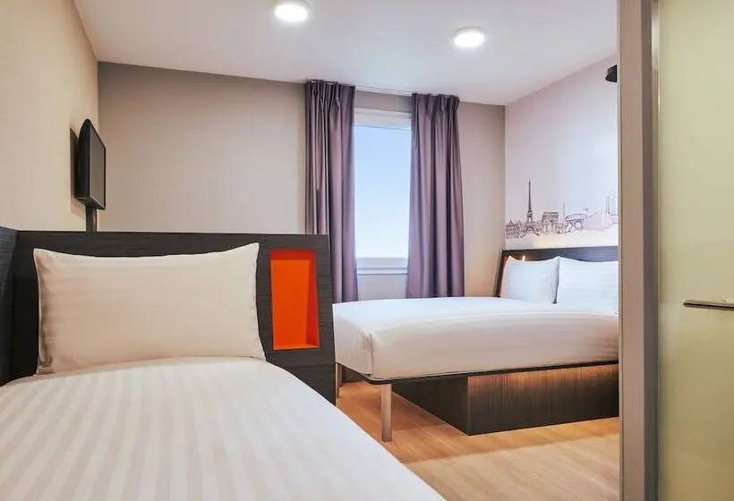 اتاق خانوادگی, Easyhotel Paris Charles De Gaulle Villepinte
