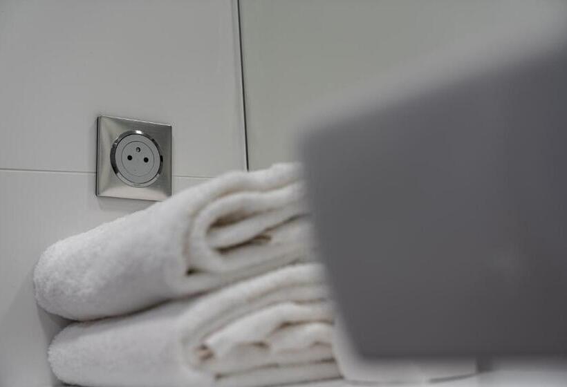 חדר סטנדרט, Easyhotel Paris Charles De Gaulle Villepinte