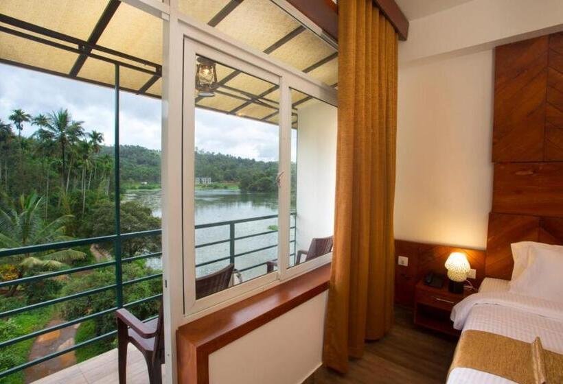 Люкс, Karlad Lake View Resort