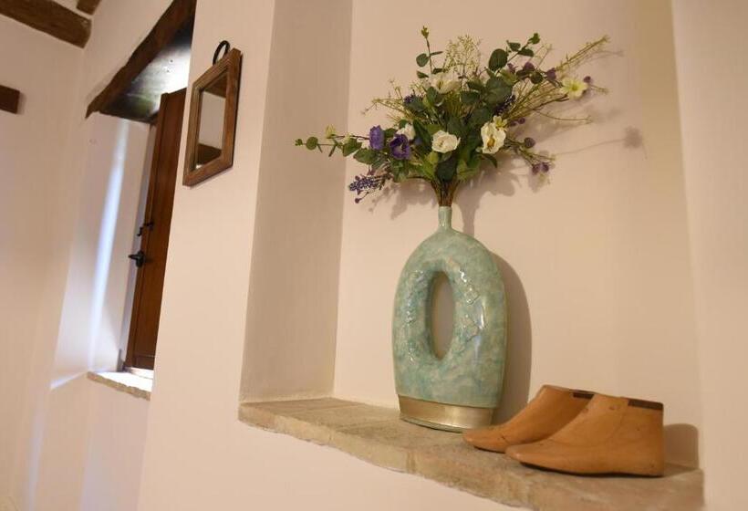 חדר סטנדרט נוף לבריכה, Villa Shmitanka