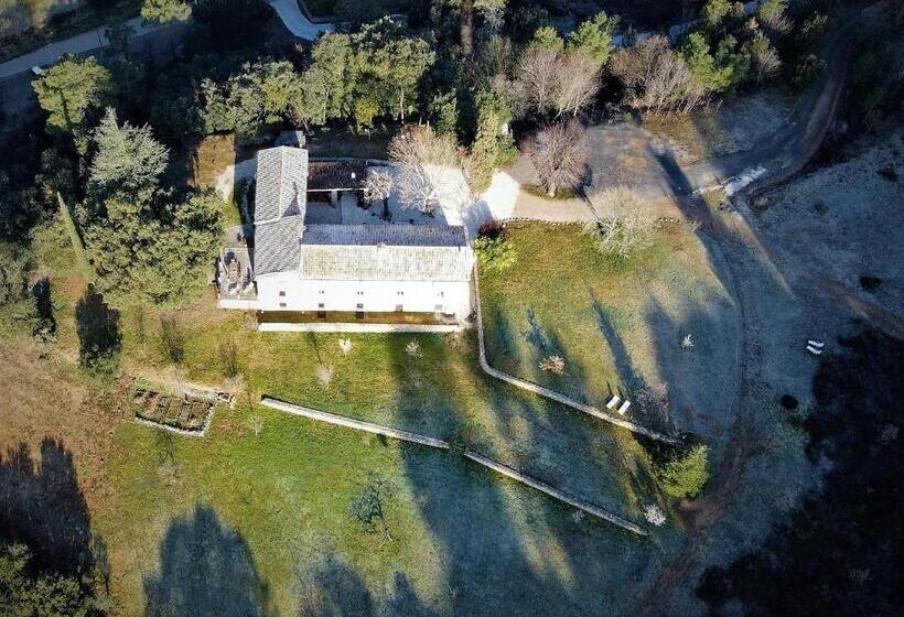 غرفة قياسية مطلّة علي الحديقة, Les Jardins De Falguière