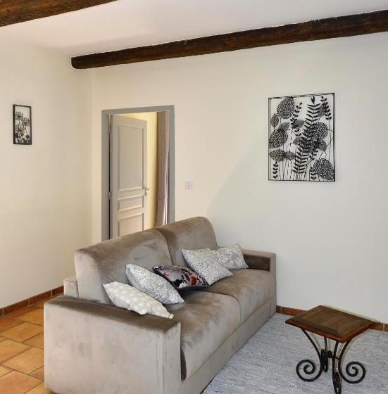 شقة غرفة نوم واحدة بالطابق الأرضى, Les Jardins De Falguière