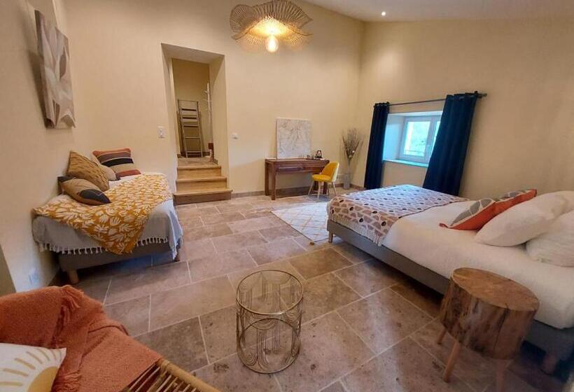 غرفة قياسية رباعية مطلة على الحديقة, Les Jardins De Falguière