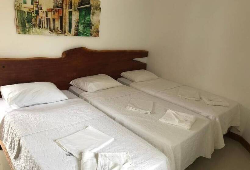 标准三人间, Pousada Buriti