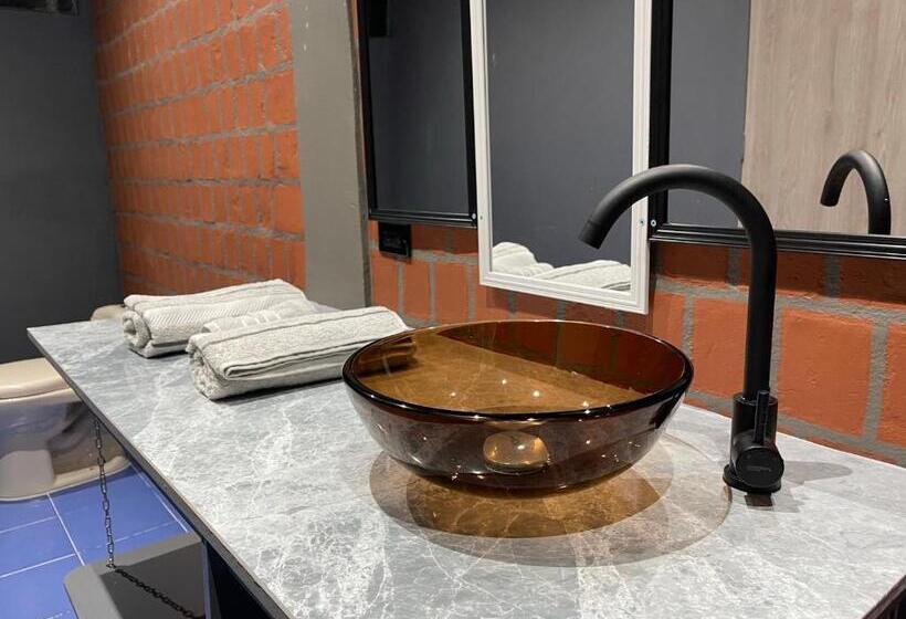 一居室别墅, Alex Country House