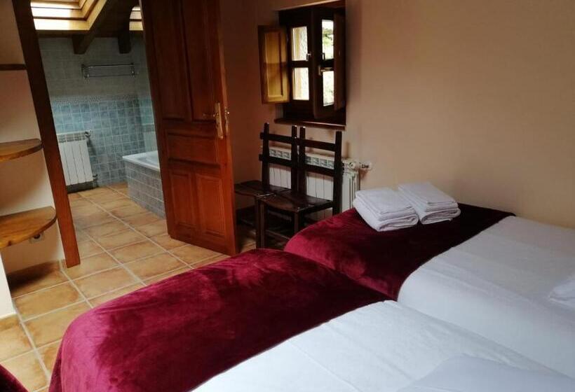 غرفة قياسية رباعية, El Caleyon