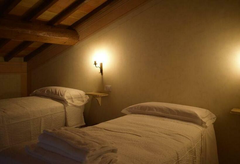 דירת חדר נוף לגינה, La Fornella Dell Anita