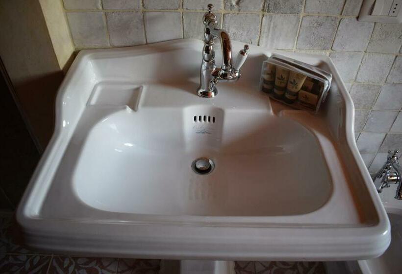 דירת חדר נוף לגינה, La Fornella Dell Anita