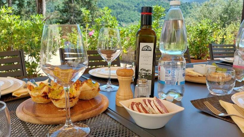 דירת חדר נוף לגינה, La Fornella Dell Anita