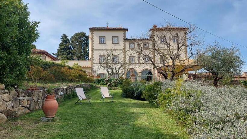 דירת פנטהאוז 1 חדרי שינה, La Fornella Dell Anita