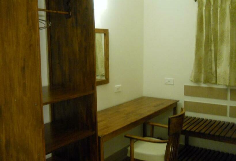 اتاق لوکس, Stonycroft