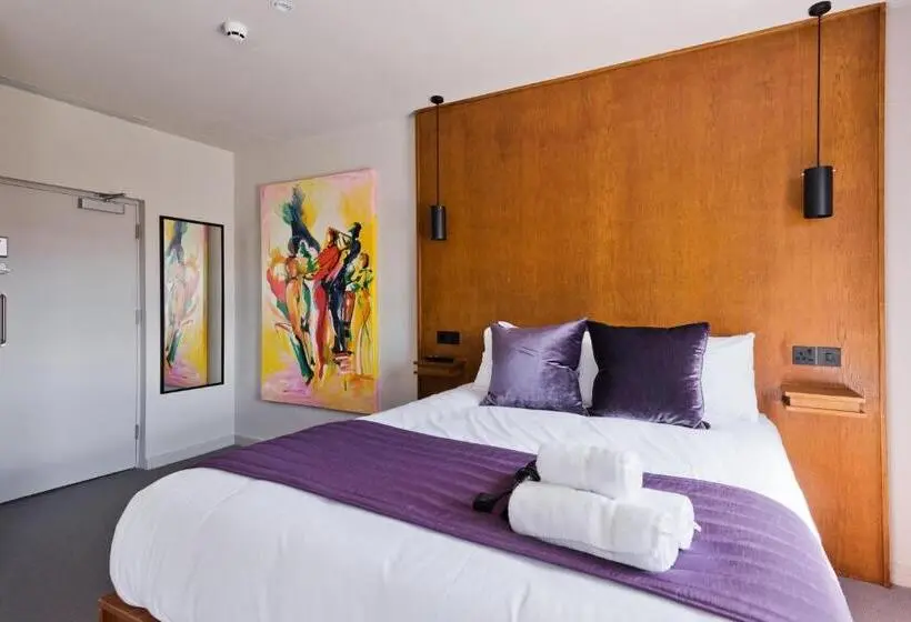 سوئیت با چشم‌انداز رودخانه, Templebar Rooms