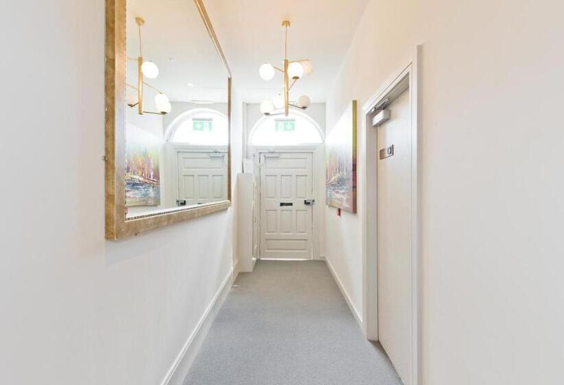 디럭스 패밀리 룸, Templebar Rooms