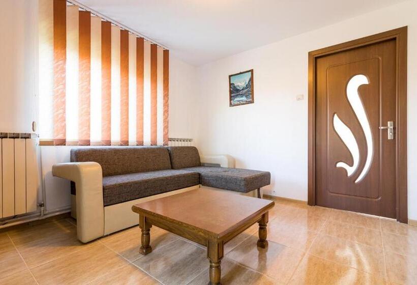 Семейное Студио, Casa De Vacanta Jeny