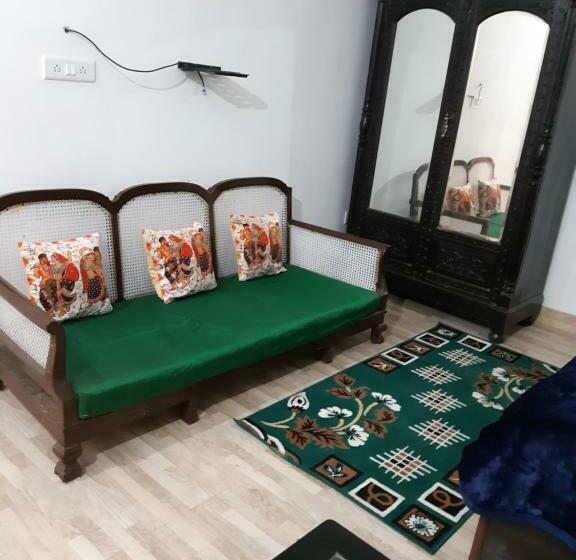 デラックスルーム, Lime Villa On Ganga Ghat