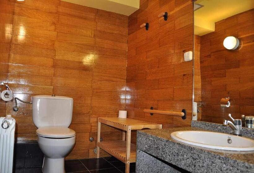 Pokój Standard, Alberg Residència Esportiva Els Isards