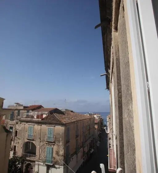 海の見える２ベッドルームアパートメント, Al Vecchio Castello