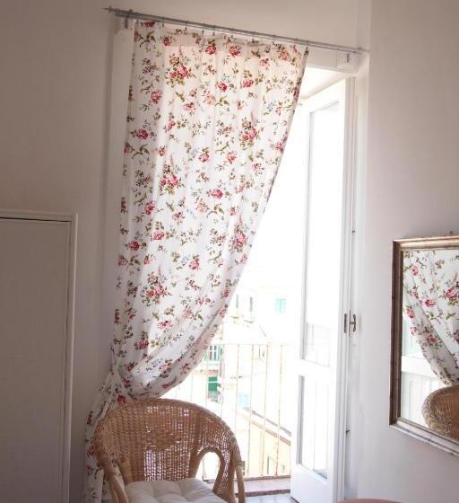 스탠다드 발코니 룸 바다 전망, Al Vecchio Castello