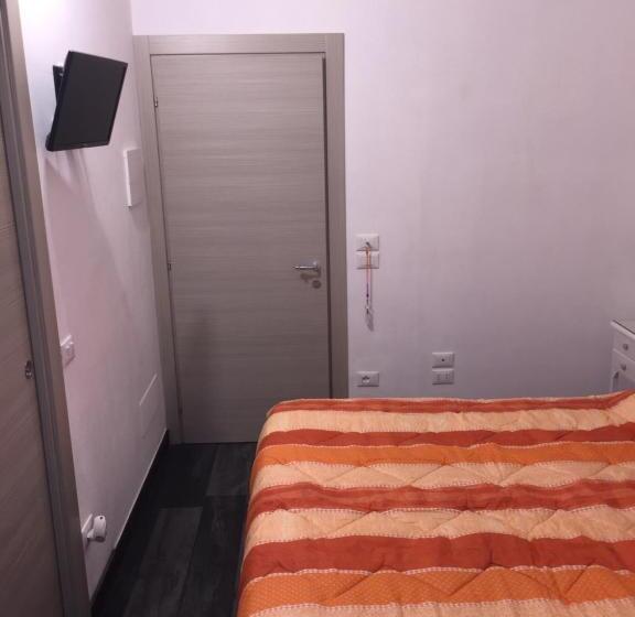 اتاق عادی, Il Viaggiator Leggero