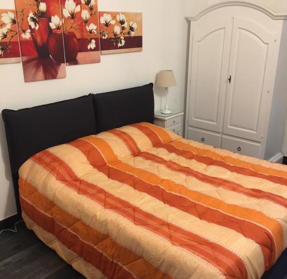 اتاق عادی, Il Viaggiator Leggero