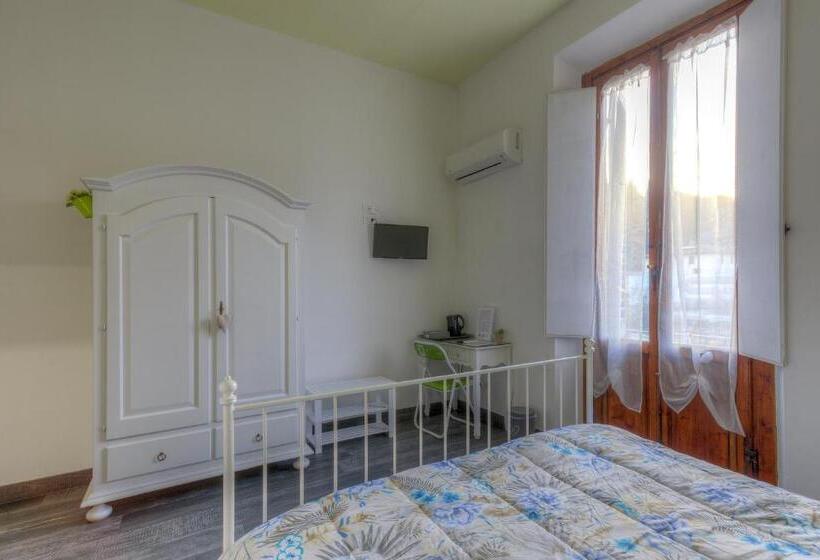 اتاق لوکس, Il Viaggiator Leggero