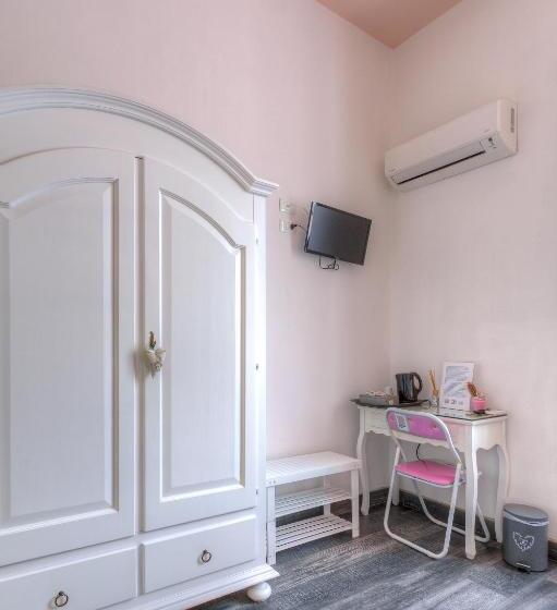 اتاق لوکس, Il Viaggiator Leggero