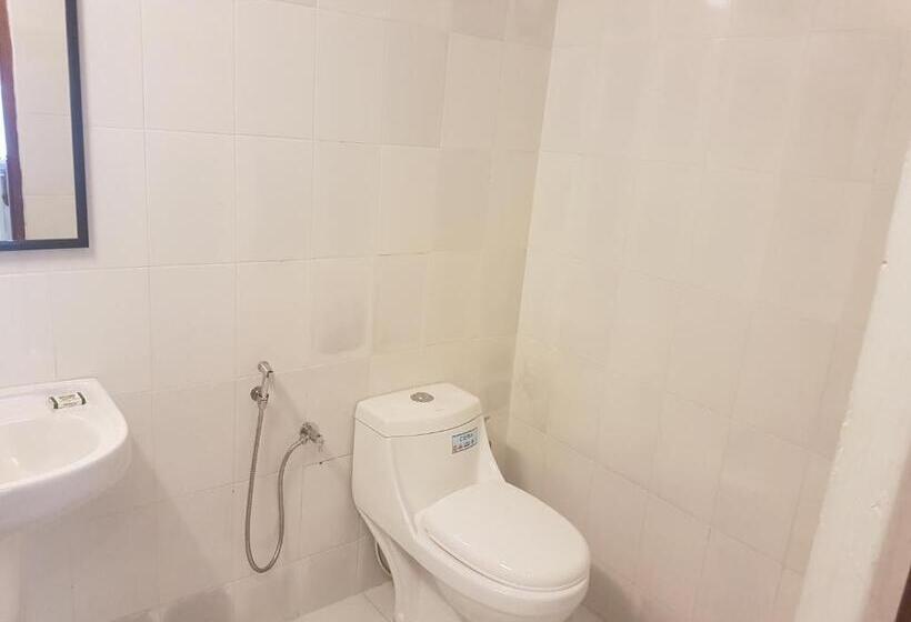 سوییت با چشمانداز دریا, Petit Elephant