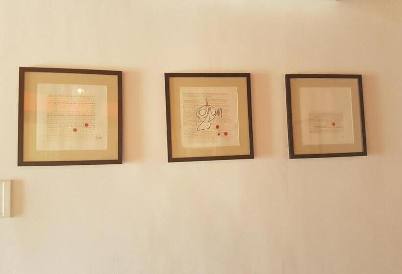 سوییت با چشمانداز دریا, Petit Elephant